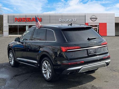 2025 Audi Q7 55 Premium Plus