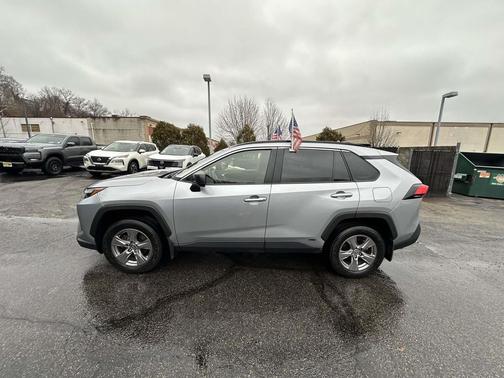 2023 Toyota RAV4 Hybrid LE