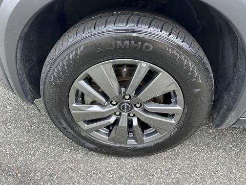 Gun Metallic 2025 Nissan Pathfinder SV 4WD