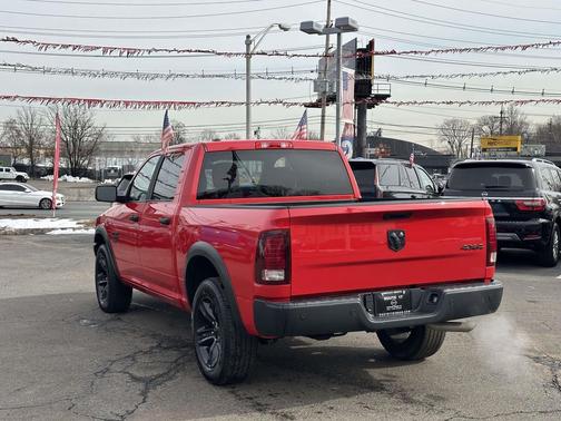 2024 RAM 1500 Classic Warlock Crew Cab 4x4 5'7' Box