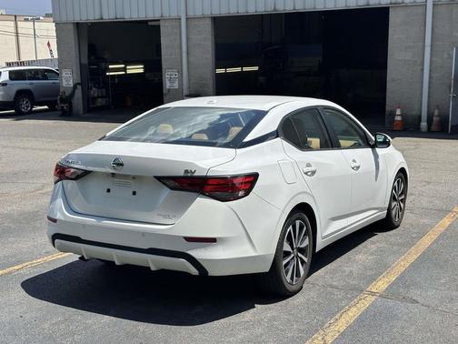 Aspen White Tricoat 2023 Nissan Sentra SV