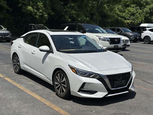Aspen White Tricoat 2023 Nissan Sentra SV