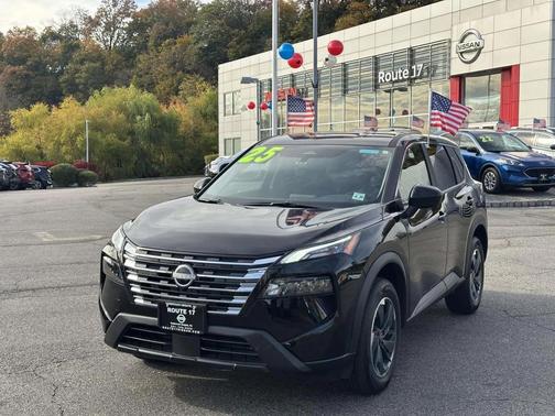 2025 Nissan Rogue SV