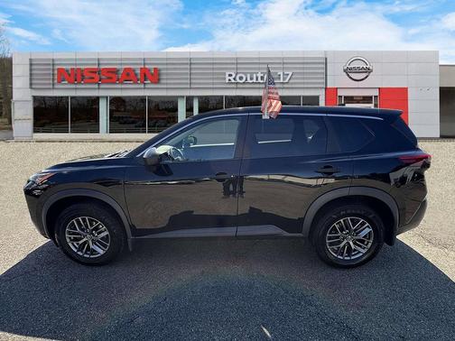 Super Black 2023 Nissan Rogue S