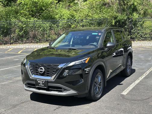 Super Black 2023 Nissan Rogue S
