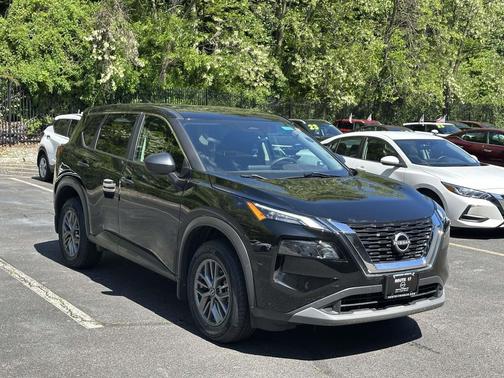 Super Black 2023 Nissan Rogue S