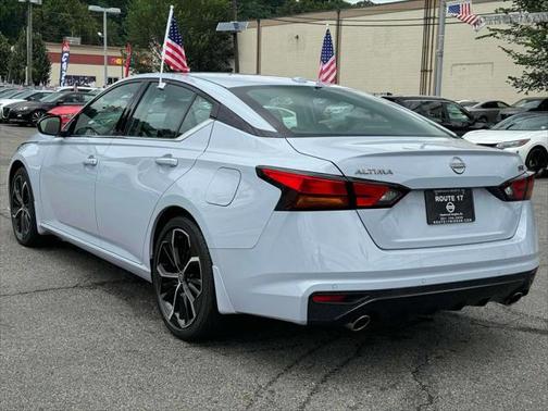 2024 Nissan Altima SR FWD