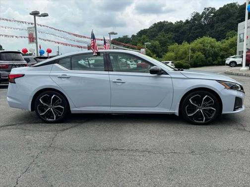 2024 Nissan Altima SR FWD
