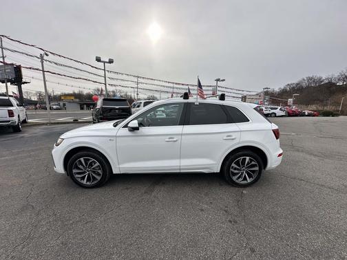 2023 Audi Q5 45 S line Premium Plus