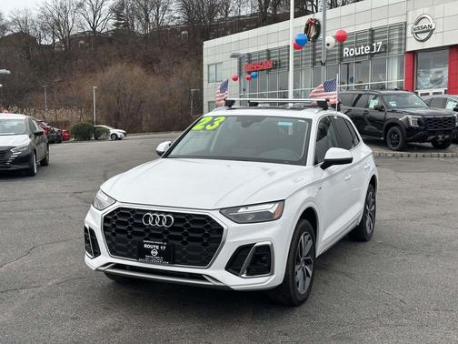 2023 Audi Q5 45 S line Premium Plus