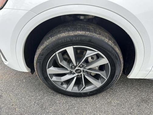 2023 Audi Q5 45 S line Premium Plus