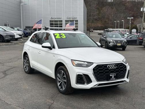 2023 Audi Q5 45 S line Premium Plus