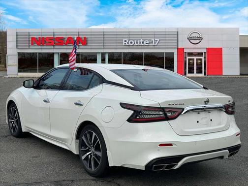 2022 Nissan Maxima SV Xtronic CVT