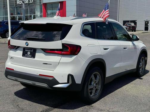 2023 BMW X1 xDrive28i