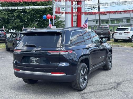 Midnight Sky 2024 Jeep Grand Cherokee 4xe Base