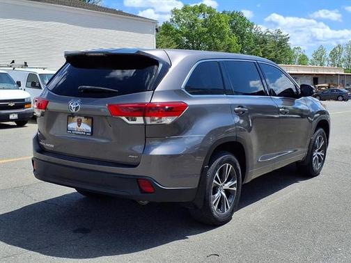 2017 Toyota Highlander LE