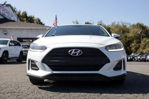 2019 Hyundai Veloster 2
