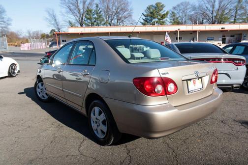 2005 Toyota Corolla LE