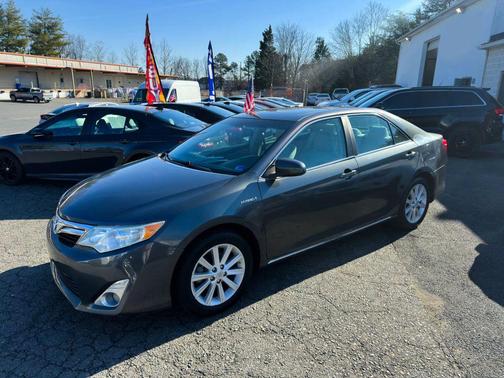 2014 Toyota Camry Hybrid XLE
