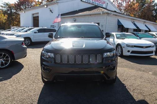 2022 Jeep Grand Cherokee Laredo