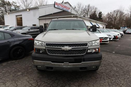 2005 Chevrolet Silverado 2500 LT H/D Crew Cab