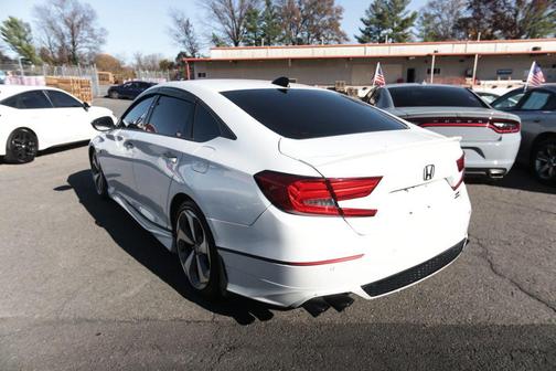 2019 Honda Accord Touring 2.0T