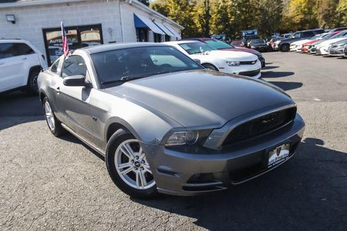 2014 Ford Mustang V6