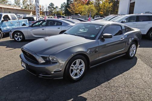 2014 Ford Mustang V6