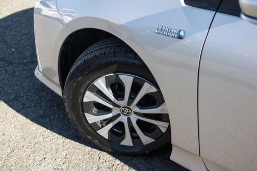 2021 Toyota Prius Prime LE