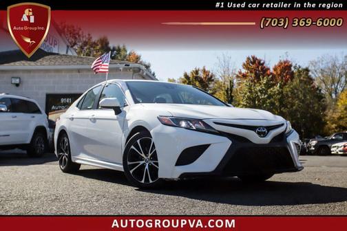 2020 Toyota Camry SE