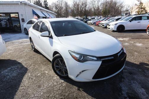 2016 Toyota Camry SE