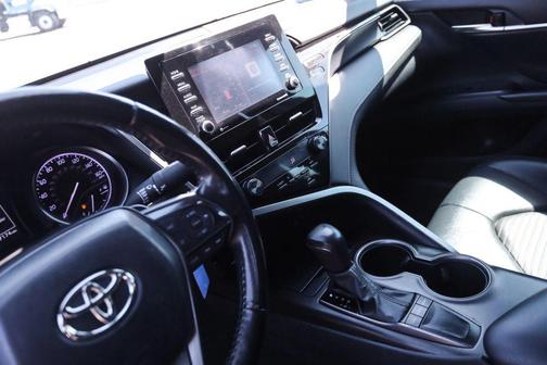 Black 2023 Toyota Camry SE