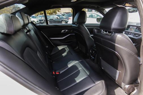 2022 BMW 330 330i Sedan 4D