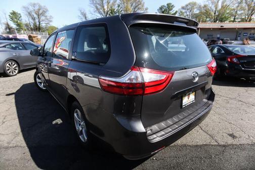 2015 Toyota Sienna L
