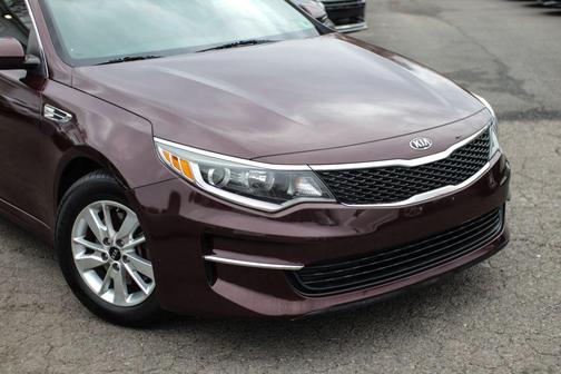 2018 Kia Optima LX