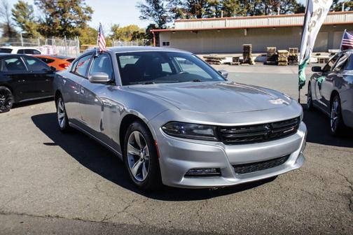 2016 Dodge Charger SXT