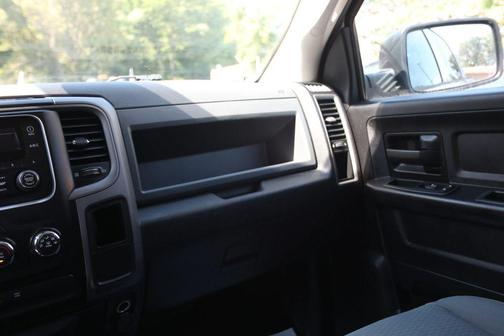 2016 RAM 1500 Tradesman/Express