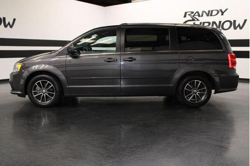 Granite Crystal Metallic Clearcoat 2016 Dodge Grand Caravan SXT