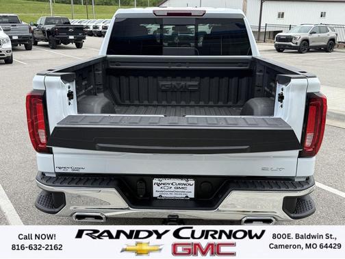 Glacier White Tricoat 2026 GMC Sierra 1500 SLT