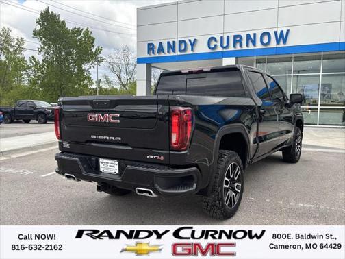 2023 GMC Sierra 1500 AT4