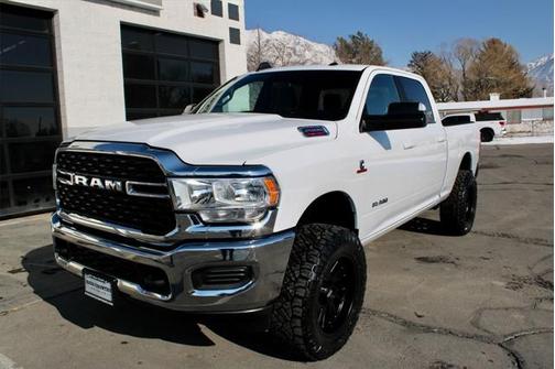 2022 RAM 2500 Big Horn Crew Cab 4x4 6'4' Box