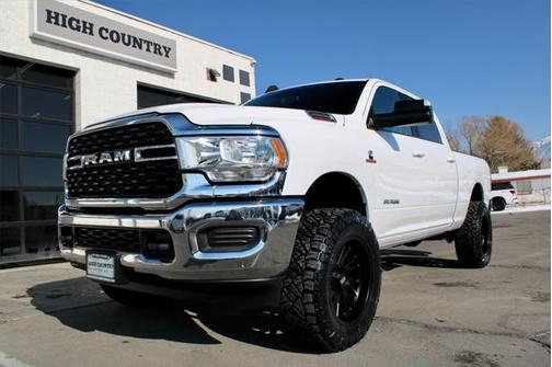 2022 RAM 2500 Big Horn Crew Cab 4x4 6'4' Box