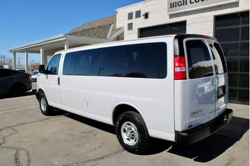 2022 Chevrolet Express 3500 RWD 3500 Extended Wheelbase LT