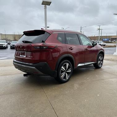 2022 Nissan Rogue SL