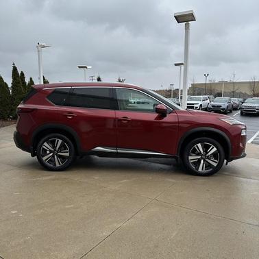 2022 Nissan Rogue SL