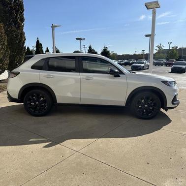 2025 Honda HR-V AWD Sport