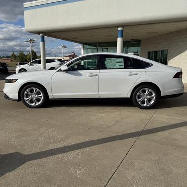 2025 Honda Accord LX 1.5T