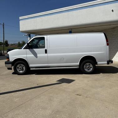 2023 GMC Savana 2500 Work Van