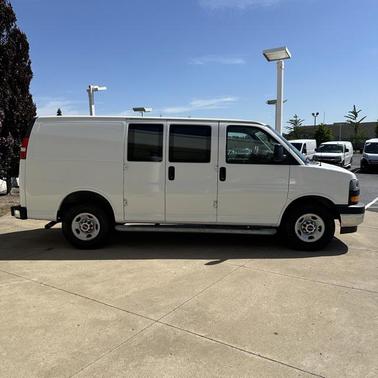 2023 GMC Savana 2500 Work Van