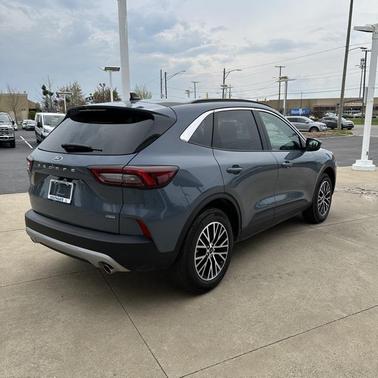 2024 Ford Escape SE